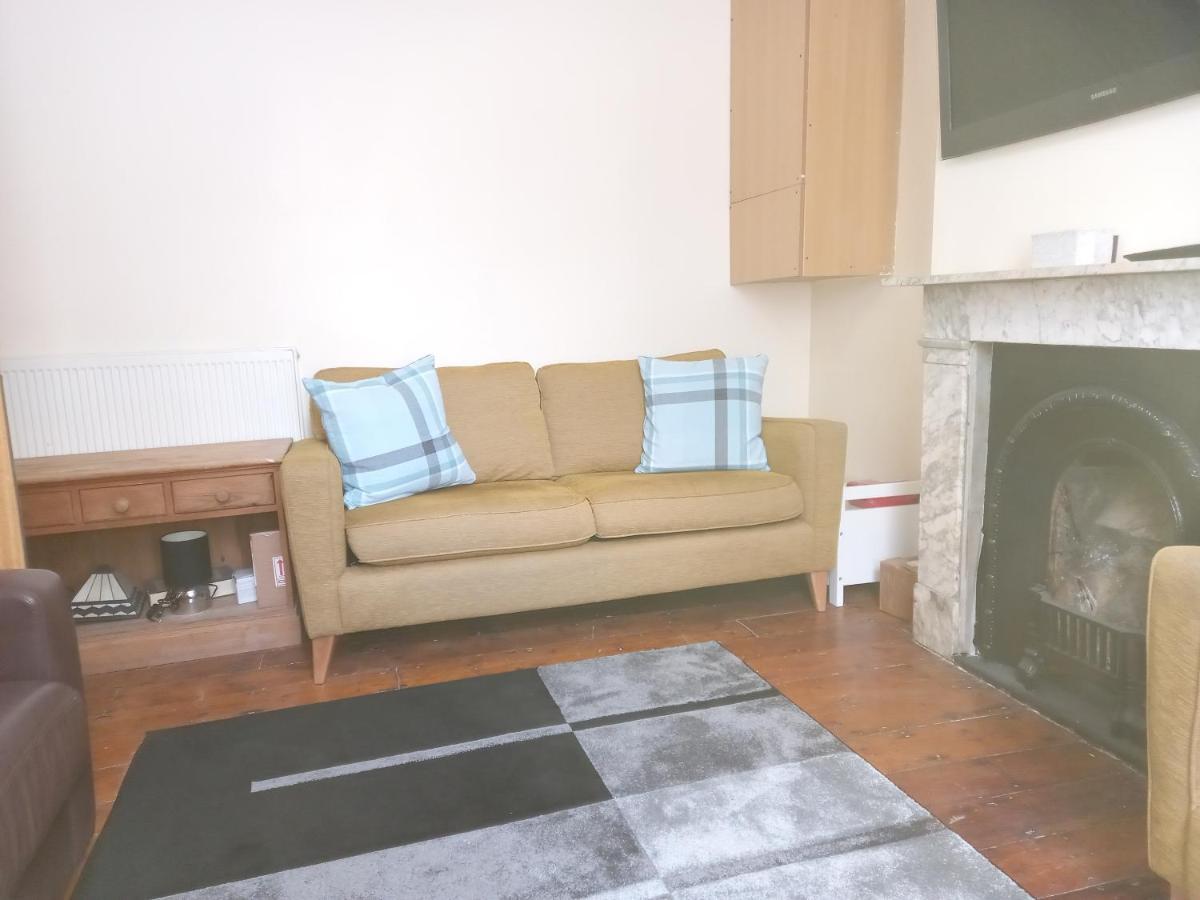 Bubblesbnb- 4 Bedroom House London Exterior photo